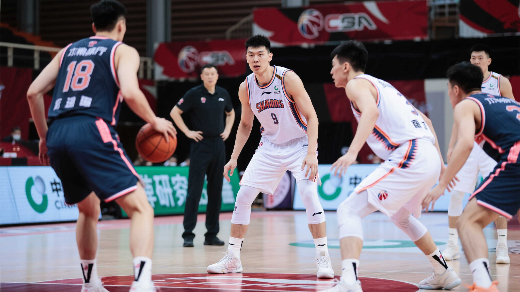 低调求生存